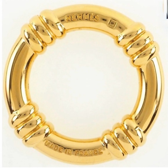 HERMรS Bout Gold Plated Women's Scarf
Ring Like New - Picture 2 of 5